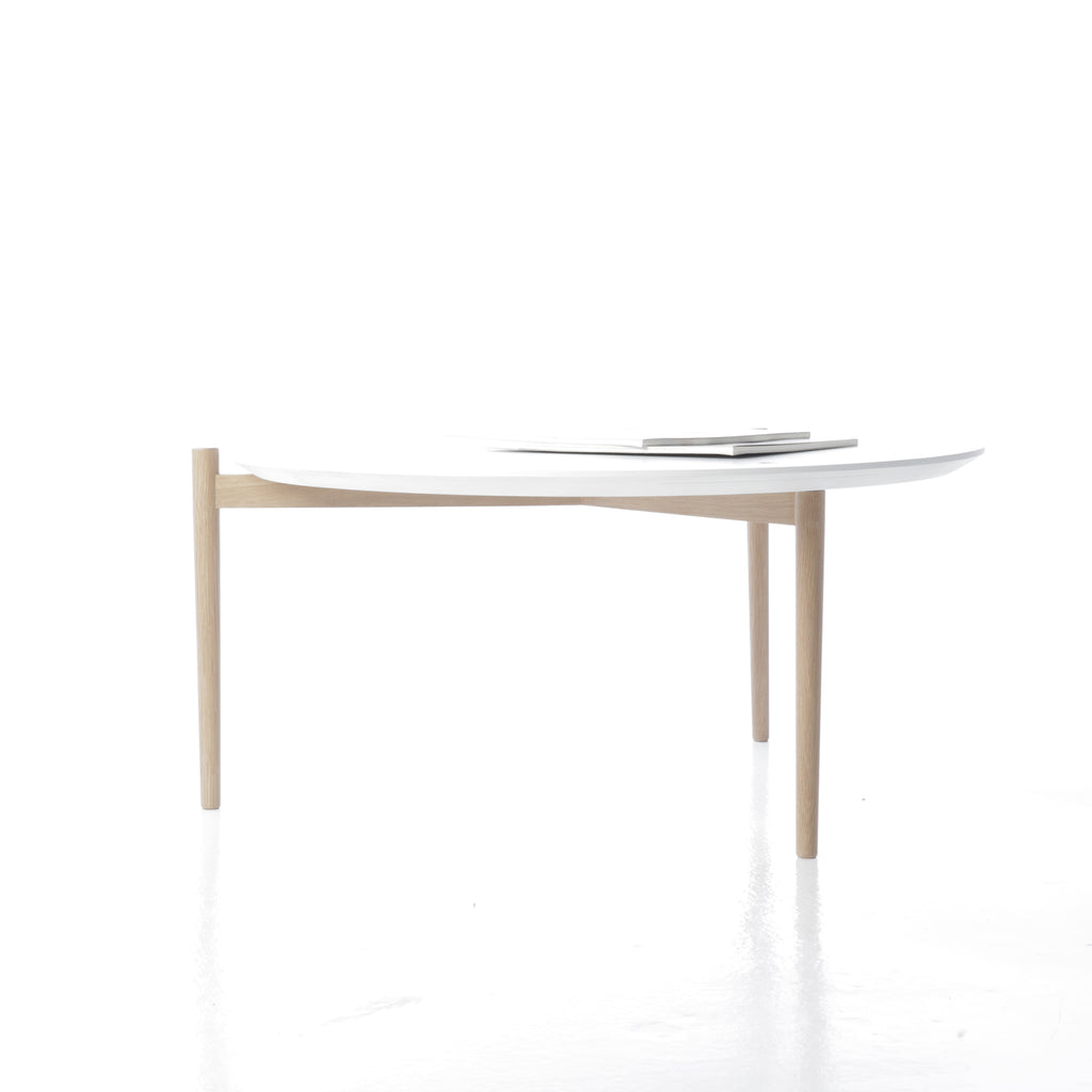 Grande table à café YO.